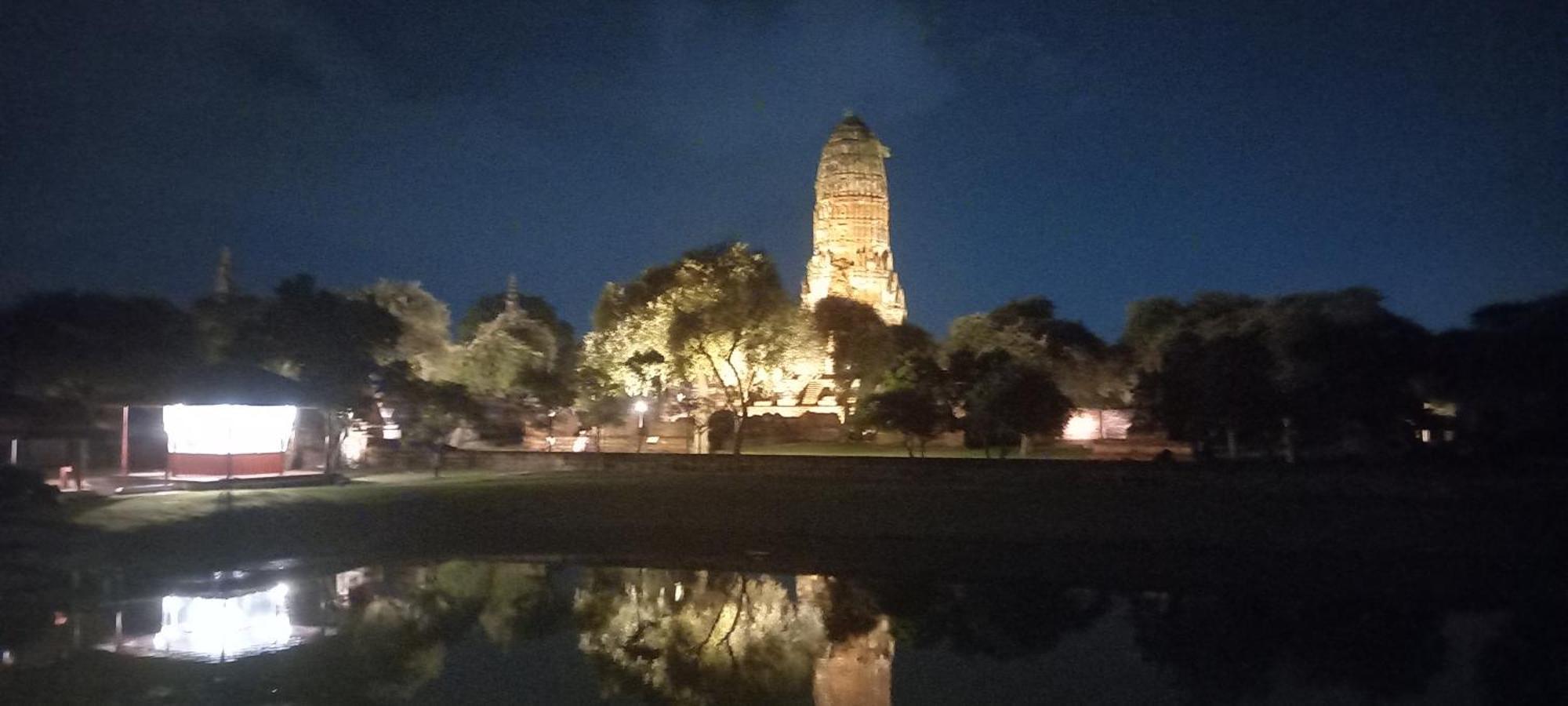 Plus Hostel Ayutthaya Zewnętrze zdjęcie