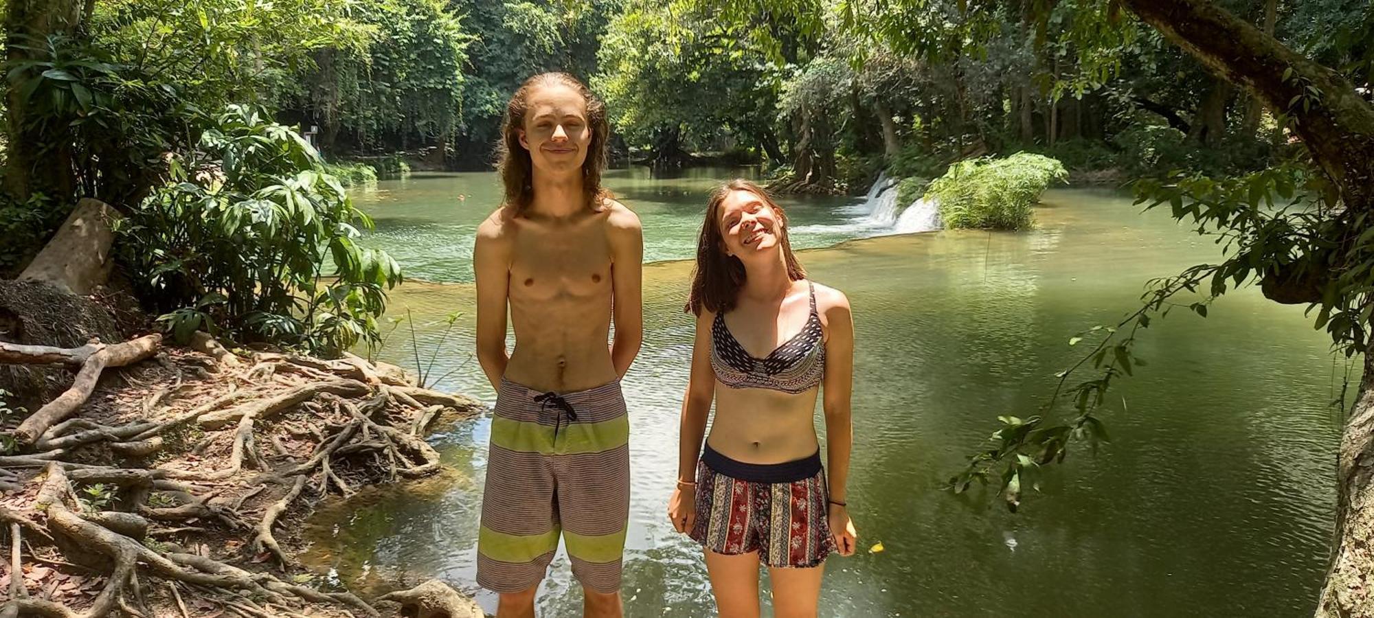 Plus Hostel Ayutthaya Zewnętrze zdjęcie