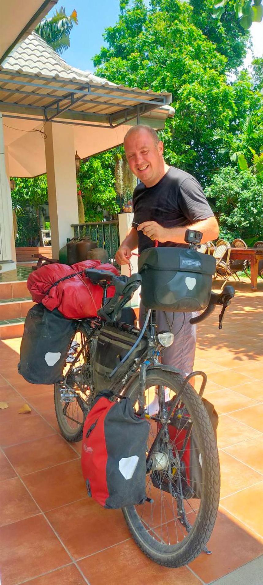 Plus Hostel Ayutthaya Zewnętrze zdjęcie